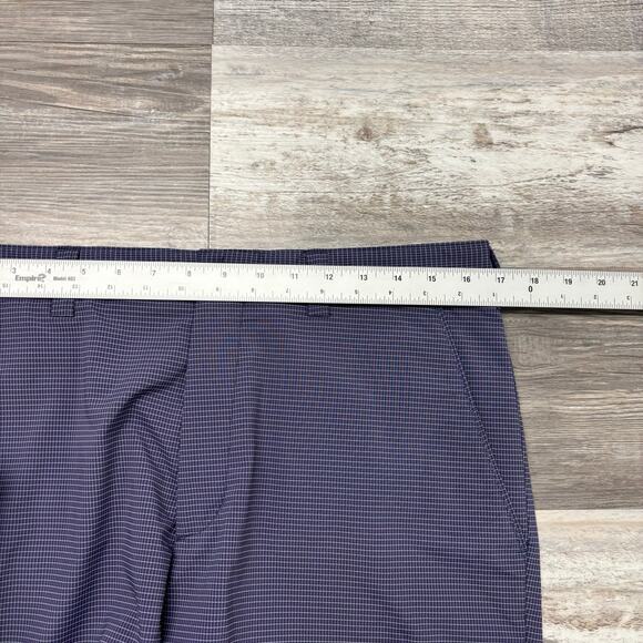 Cutter & Buck CB DryTec Blue Micro Grid Mens 32 Flat Front Golf Chino Shorts EUC - Picture 6 of 10